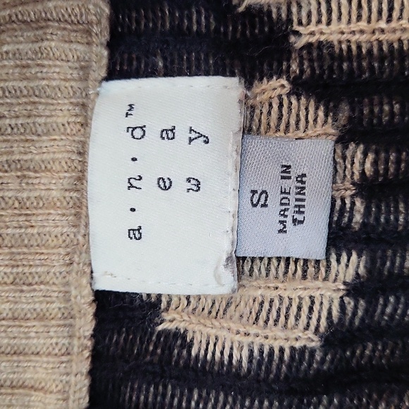 A New Day Leopard Print Sweater - Picture 8 of 10